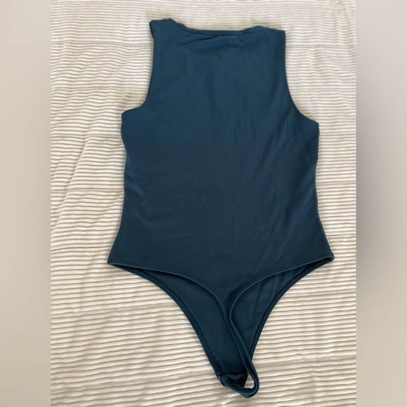 Aritzia Babaton Contour Bodysuit Women's Small Teal Blue Sleeveless Thong - Picture 5 of 11